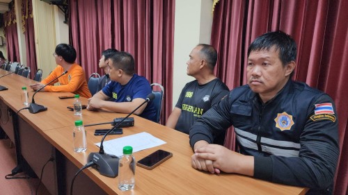 ทน.แม่สอด ลงพื้นที่ร่วมกับคณะรองผู้ว่าราชการจังหวัดตากและหน่วยงานภาครัฐฯ ติดตามสถานการณ์น้ำ ในพื้นที่เทศบาลนครแม่สอด