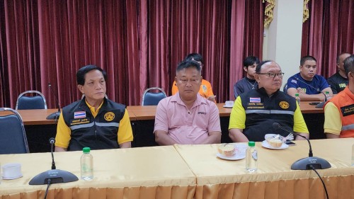 ทน.แม่สอด ลงพื้นที่ร่วมกับคณะรองผู้ว่าราชการจังหวัดตากและหน่วยงานภาครัฐฯ ติดตามสถานการณ์น้ำ ในพื้นที่เทศบาลนครแม่สอด