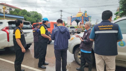 ทน.แม่สอด ลงพื้นที่ร่วมกับคณะรองผู้ว่าราชการจังหวัดตากและหน่วยงานภาครัฐฯ ติดตามสถานการณ์น้ำ ในพื้นที่เทศบาลนครแม่สอด