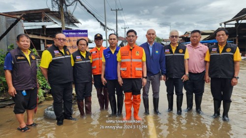 ทน.แม่สอด ลงพื้นที่ร่วมกับคณะรองผู้ว่าราชการจังหวัดตากและหน่วยงานภาครัฐฯ ติดตามสถานการณ์น้ำ ในพื้นที่เทศบาลนครแม่สอด