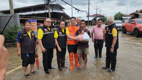 ทน.แม่สอด ลงพื้นที่ร่วมกับคณะรองผู้ว่าราชการจังหวัดตากและหน่วยงานภาครัฐฯ ติดตามสถานการณ์น้ำ ในพื้นที่เทศบาลนครแม่สอด