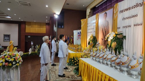 ทน.แม่สอด เข้าร่วมพิธีวางเครื่องราชสักการะและวางพานพุ่ม และ         พิธีจุดเทียนถวายพระพรชัยมงคล เฉลิมพระเกียรติพระบาทสมเด็จ         พระเจ้าอยู่หัว เนื่องในโอกาสมหามงคลเฉลิมพระเกียรติพระชนพรรษา 6 รอบ 28 กรกฎาคม 2567