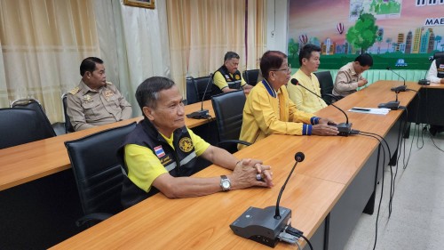 ทน.แม่สอด มอบโอวาทแก่นักเรียนโรงเรียนเทศบาลวัดชุมพลคีรี ตัวแทนเข้าร่วมการแข่งขันสวดมนต์หมู่สรรเสริญพระรัตนตรัย ทำนองสรภัญญะ ประเภททีม 5 คน ประจำปี 2567 ระดับประเทศ
