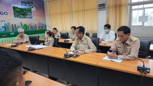 ทน.แม่สอด จัดประชุมคณะผู้บริหาร หัวหน้าส่วนราชการ เพื่อมอบหมาย  สั่งการงานในโครงการต่าง ๆ และติดตามความคืบหน้างานที่มอบหมาย