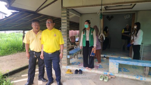 ทน.แม่สอด ลงพื้นที่มอบสิ่งของอุปโภคบริโภคให้แก่ผู้สูงอายุ และผู้พิการ ชุมชนอิสลาม ชุมชนประชารักษ์