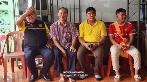 เทศบาลนครแม่สอด ลงพื้นที่มอบถุงยังชีพให้แก่ผู้ประสบภัยน้ำท่วม ในเขตพื้นที่เทศบาลนครแม่สอด