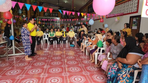 ทน.แม่สอด จัดกิจกรรมตลาดนัดปันสุข ครั้งที่ 5 ณ ศาลาเฉลิมพระเกียรติ วัดตรีรัตนาราม 