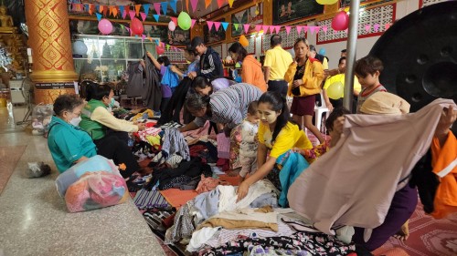 ทน.แม่สอด จัดกิจกรรมตลาดนัดปันสุข ครั้งที่ 5 ณ ศาลาเฉลิมพระเกียรติ วัดตรีรัตนาราม 