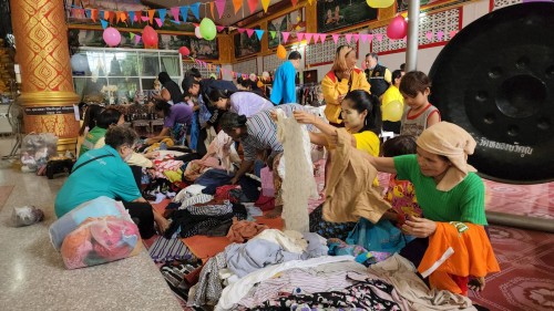 ทน.แม่สอด จัดกิจกรรมตลาดนัดปันสุข ครั้งที่ 5 ณ ศาลาเฉลิมพระเกียรติ วัดตรีรัตนาราม 