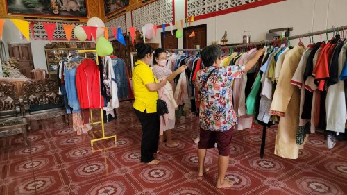 ทน.แม่สอด จัดกิจกรรมตลาดนัดปันสุข ครั้งที่ 5 ณ ศาลาเฉลิมพระเกียรติ วัดตรีรัตนาราม 