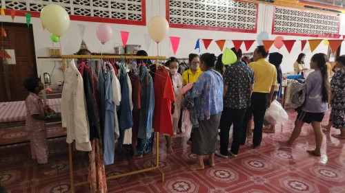 ทน.แม่สอด จัดกิจกรรมตลาดนัดปันสุข ครั้งที่ 5 ณ ศาลาเฉลิมพระเกียรติ วัดตรีรัตนาราม 