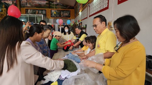 ทน.แม่สอด จัดกิจกรรมตลาดนัดปันสุข ครั้งที่ 5 ณ ศาลาเฉลิมพระเกียรติ วัดตรีรัตนาราม 