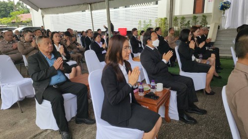 ทน.แม่สอด เข้าร่วมพิธีวางพวงมาลา เนื่องในวันรพี ประจำปี 2567