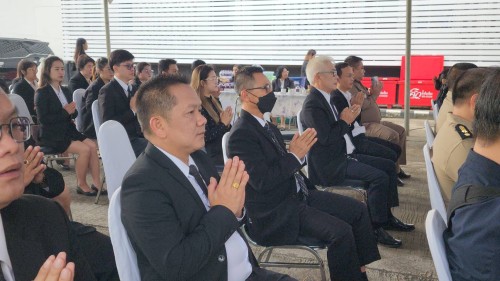 ทน.แม่สอด เข้าร่วมพิธีวางพวงมาลา เนื่องในวันรพี ประจำปี 2567