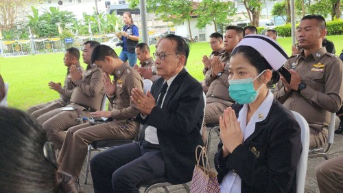 ทน.แม่สอด เข้าร่วมพิธีวางพวงมาลา เนื่องในวันรพี ประจำปี 2567