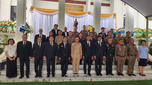 ทน.แม่สอด เข้าร่วมพิธีวางพวงมาลา เนื่องในวันรพี ประจำปี 2567