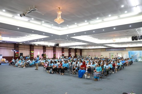 เทศบาลนครแม่สอด เข้าร่วมพิธีมอบทุนการศึกษาให้แก่นักเรียน โดย คุณอัครเดช ตาสะหลี และครอบครัว เนื่องในโอกาสวันแม่แห่งชาติ