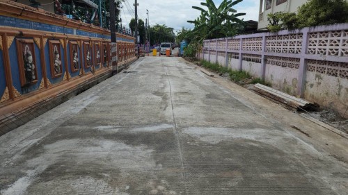 ทน.แม่สอด ลงพื้นที่ติดตามความคืบหน้าการก่อสร้าง ถนนมูฮายีลีน และถนนหน้าวัดบุญญาวาส