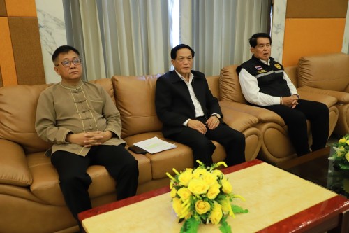 ทน.แม่สอด ร่วมพิธีมอบวุฒิบัตรแก่นักศึกษาวิทยาลัยสูงวัย นครแม่สอด ที่ผ่านการฝึกอบรม "โครงการส่งเสริมสุขภาพผู้สูงอายุสร้างจิตสดใส ร่างกายแข็งแรง" รุ่นที่ 2 และโครงการพัฒนาศักยภาพผู้สูงอายุเทศบาลนครแม่สอด ประจำปีงบประมาณ พ.ศ.2567