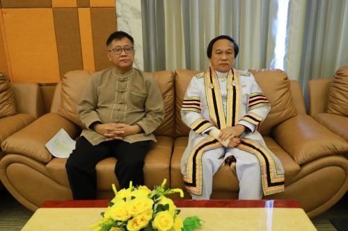 ทน.แม่สอด ร่วมพิธีมอบวุฒิบัตรแก่นักศึกษาวิทยาลัยสูงวัย นครแม่สอด ที่ผ่านการฝึกอบรม "โครงการส่งเสริมสุขภาพผู้สูงอายุสร้างจิตสดใส ร่างกายแข็งแรง" รุ่นที่ 2 และโครงการพัฒนาศักยภาพผู้สูงอายุเทศบาลนครแม่สอด ประจำปีงบประมาณ พ.ศ.2567