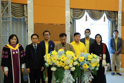 ทน.แม่สอด ร่วมพิธีมอบวุฒิบัตรแก่นักศึกษาวิทยาลัยสูงวัย นครแม่สอด ที่ผ่านการฝึกอบรม "โครงการส่งเสริมสุขภาพผู้สูงอายุสร้างจิตสดใส ร่างกายแข็งแรง" รุ่นที่ 2 และโครงการพัฒนาศักยภาพผู้สูงอายุเทศบาลนครแม่สอด ประจำปีงบประมาณ พ.ศ.2567