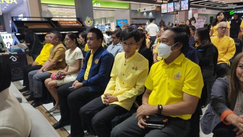 ทน.แม่สอด เข้าร่วมพิธีเปิด "ตลาดพาณิชย์" กิจกรรมจัดจุดจำหน่าย-เชื่อมโยงสินค้าเกษตรและชุมชน ภายใต้โครงการฟื้นฟูเศรษฐกิจ