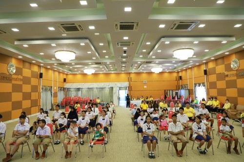 ทน.แม่สอด จัดโครงการทุนการศึกษาสำหรับนักศึกษาและการให้ความช่วยเหลือนักเรียนในเขตเทศบาลนครแม่สอด