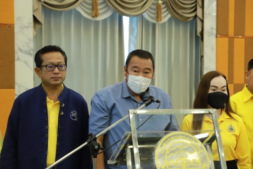 ทน.แม่สอด จัดโครงการทุนการศึกษาสำหรับนักศึกษาและการให้ความช่วยเหลือนักเรียนในเขตเทศบาลนครแม่สอด