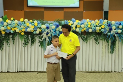 ทน.แม่สอด จัดโครงการทุนการศึกษาสำหรับนักศึกษาและการให้ความช่วยเหลือนักเรียนในเขตเทศบาลนครแม่สอด