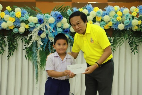 ทน.แม่สอด จัดโครงการทุนการศึกษาสำหรับนักศึกษาและการให้ความช่วยเหลือนักเรียนในเขตเทศบาลนครแม่สอด