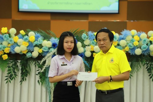 ทน.แม่สอด จัดโครงการทุนการศึกษาสำหรับนักศึกษาและการให้ความช่วยเหลือนักเรียนในเขตเทศบาลนครแม่สอด