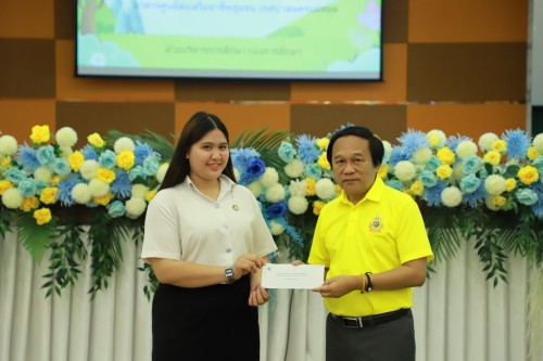 ทน.แม่สอด จัดโครงการทุนการศึกษาสำหรับนักศึกษาและการให้ความช่วยเหลือนักเรียนในเขตเทศบาลนครแม่สอด