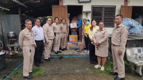 เทศบาลนครแม่สอด ลงพื้นที่มอบสิ่งของอุปโภคบริโภคให้แก่ผู้ยากไร้ ชุมชนดอนไชย ชุมชนวัดหลวง และชุมชนอิสลาม
