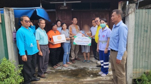 เทศบาลนครแม่สอด ลงพื้นที่เยี่ยมบ้านและมอบสิ่งของอุปโภคบริโภคให้แก่ ผู้ยากไร้ ชุมชนประชารักษ์และชุมชนบ้านทุ่ง