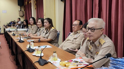 ทน.แม่สอด จัดประชุมกลุ่มผู้สูงอายุเทศบาลนครแม่สอด ทั้ง 20 ชุมชน การประชุมครั้งที่ 4/2567