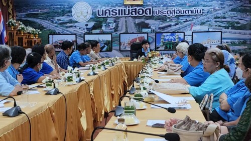 ทน.แม่สอด จัดประชุมกลุ่มผู้สูงอายุเทศบาลนครแม่สอด ทั้ง 20 ชุมชน การประชุมครั้งที่ 4/2567