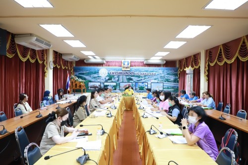 ทน.แม่สอด การประชุมการดำเนินการจัดบริการดูแลระยะยาวสำหรับผู้สูงอายุและผู้พิการที่มีภาวะพึ่งพิงเทศบาลนครแม่สอด