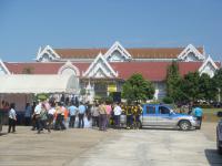คณะผู้บริหารเทศบาลนครแม่สอดพร้อมคณะนำสิ่งของไปช่วยเหลือน้ำท่วมในพื้นที่จ.ตาก พร้อมต้อนรับ นายสุชาติ ลายน้ำเงิน รองเลขาธิการนายกรัฐมนตรี 