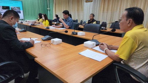 ทน.แม่สอด จัดการประชุมขยายระยะเวลาปฏิบัติงานฝังกลบตามสัญญาจ้างบริหารจัดการและกำจัดขยะมูลฝอย 