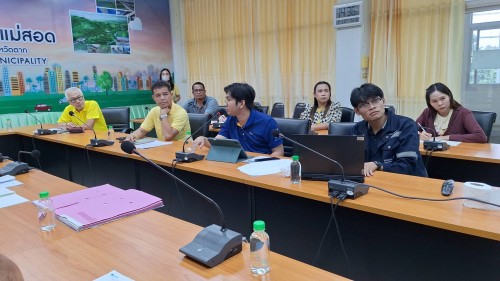 ทน.แม่สอด จัดประชุมติดตามความคืบหน้าโครงการก่อสร้างระบบจำหน่ายไฟฟ้าเป็นเคเบิลใต้ดิน บริเวณถนนประสาทวิถี