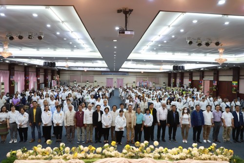 ทน.แม่สอด จัดโครงการฝึกอบรมส่งเสริมคุณธรรมจริยธรรมบุคลากรในสังกัดเทศบาลนครแม่สอด