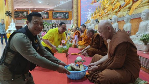 เทศบาลนครแม่สอด เข้าร่วมงานประเพณีถวายข้าวพระพุทธ ประจำปี 2567