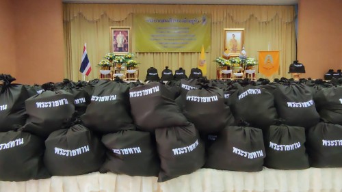 ทน.แม่สอด ร่วมให้การต้อนรับ พลเอก กัมปนาท  รุดดิษฐ์ องคมนตรี ลงพื้นที่เชิญสิ่งของพระราชทานมอบแก่ประชาชนผู้ประสบอุทกภัย