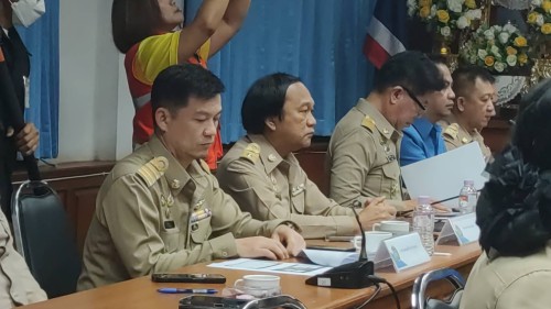 ทน.แม่สอด ร่วมให้การต้อนรับ พลเอก กัมปนาท  รุดดิษฐ์ องคมนตรี ลงพื้นที่เชิญสิ่งของพระราชทานมอบแก่ประชาชนผู้ประสบอุทกภัย