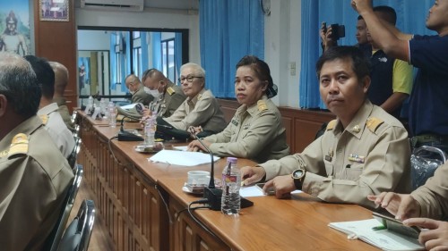 ทน.แม่สอด ร่วมให้การต้อนรับ พลเอก กัมปนาท  รุดดิษฐ์ องคมนตรี ลงพื้นที่เชิญสิ่งของพระราชทานมอบแก่ประชาชนผู้ประสบอุทกภัย