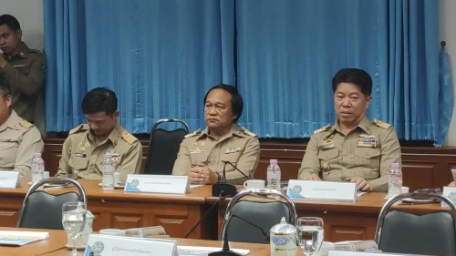 ทน.แม่สอด ร่วมให้การต้อนรับ พลเอก กัมปนาท  รุดดิษฐ์ องคมนตรี ลงพื้นที่เชิญสิ่งของพระราชทานมอบแก่ประชาชนผู้ประสบอุทกภัย