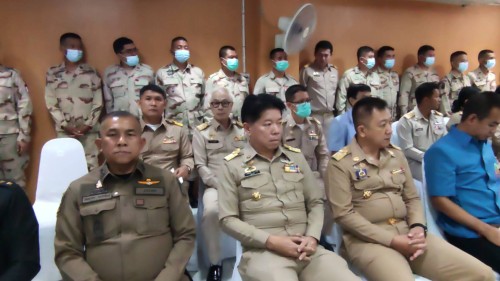 ทน.แม่สอด ร่วมให้การต้อนรับ พลเอก กัมปนาท  รุดดิษฐ์ องคมนตรี ลงพื้นที่เชิญสิ่งของพระราชทานมอบแก่ประชาชนผู้ประสบอุทกภัย