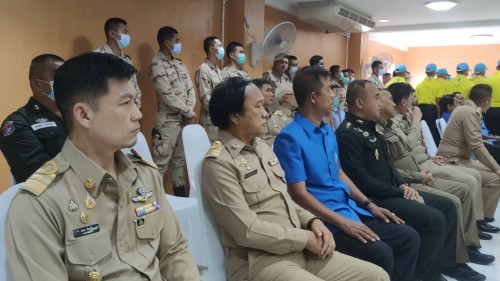 ทน.แม่สอด ร่วมให้การต้อนรับ พลเอก กัมปนาท  รุดดิษฐ์ องคมนตรี ลงพื้นที่เชิญสิ่งของพระราชทานมอบแก่ประชาชนผู้ประสบอุทกภัย