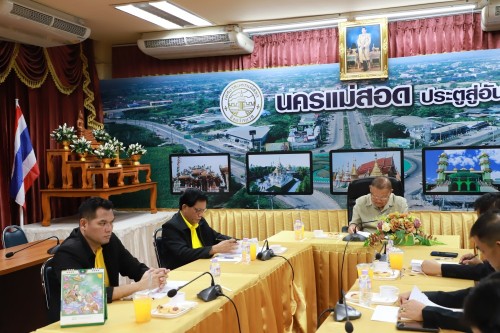 เทศบาลนครแม่สอด จัดประชุมคณะกรรมการสอบคัดเลือก เพื่อแต่งตั้งพนักงานเทศบาลให้ดำรงตำแหน่งในต่างสายงาน ตำแหน่ง นักจัดการงานทั่วไป ครั้งที่ 1/2567