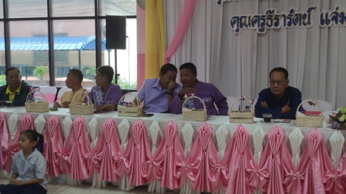 ทน.แม่สอด ร่วมงานแสดงมุทิตาจิต ธีราฑิตานุสรณ์ แด่ผู้เกษียณอายุราชการ ครูธีรารัตน์ แจ่มแจ้ง